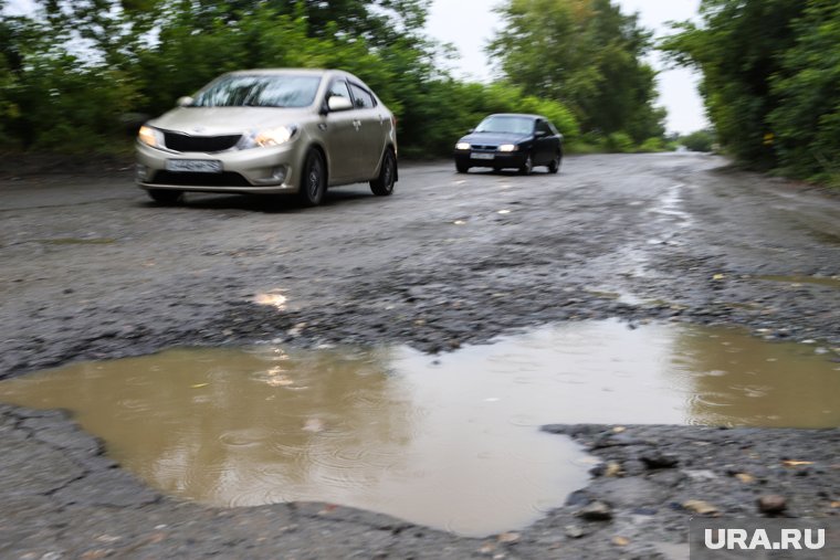 Дорога нуждается в ремонте