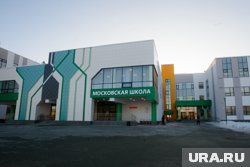 Уже скоро школьные коридоры опустеют