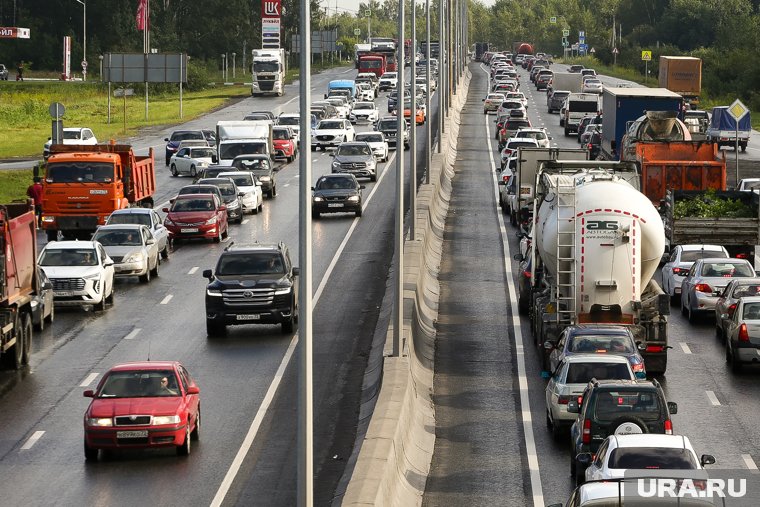 Пробка растянулась на четыре километра