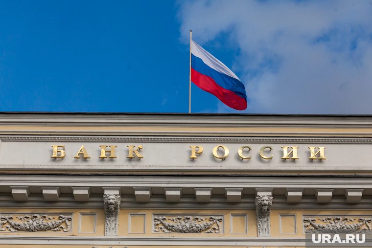 Перевод средств на рубеж ограничен еще на шесть месяцев