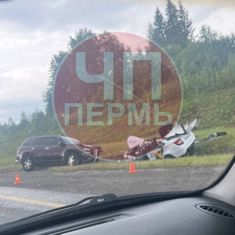 Из автомобиля такси достали водителя или пассажира