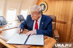 Трамп назвал возможную причину авиакатастрофы