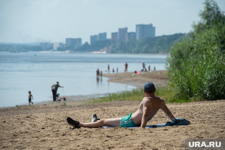 В жаркий день пермяки совмещают отдых и развлечение