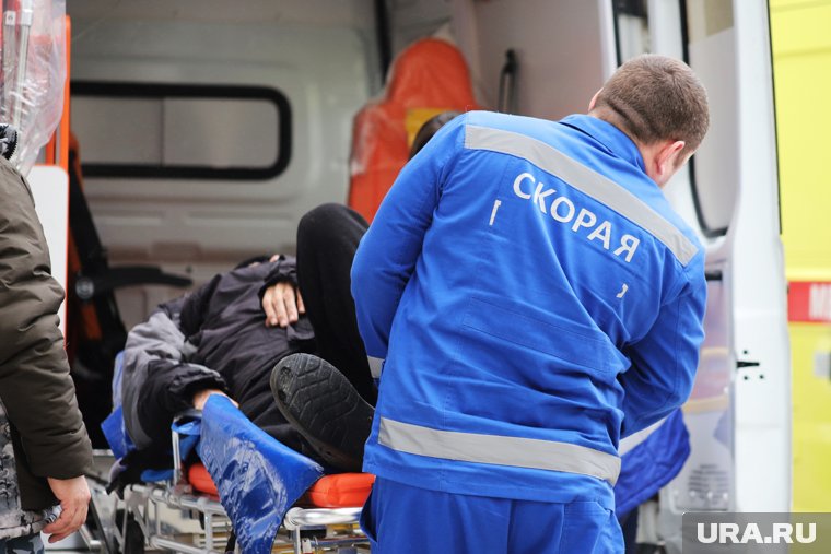 Два сотрудника ГИБДД госпитализированы с тяжелыми ранениями