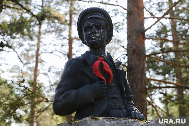 19 мая — День пионерии, когда звучит эхо детства и идеалов, которые не стареют