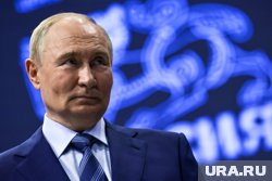 Владимир Путин заявил, что строительство СШХ нужно для обеспечения безопасности в Арктике (архивное фото)