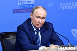 Путин получил копию фрагмента Туринской плащаницы в качестве подарка 