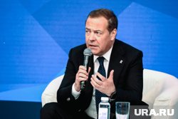 Медведев заявил, что Россия обязательно ответит на угрозы Запада 