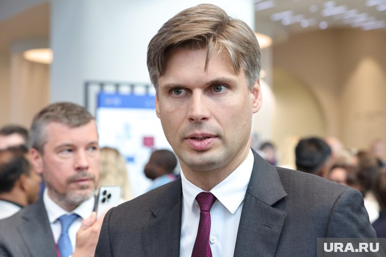 Баканов отметил, что к его кольцу в последнее время очень пристальное внимание