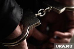 Бывший трудовой инспектор из Сургута получил 4,5 года за взятки