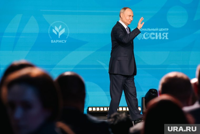 Путин заявил, что не чувствует себя вершителем судеб