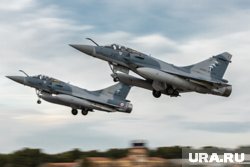 Mirage 2000 пролетели над Черным морем