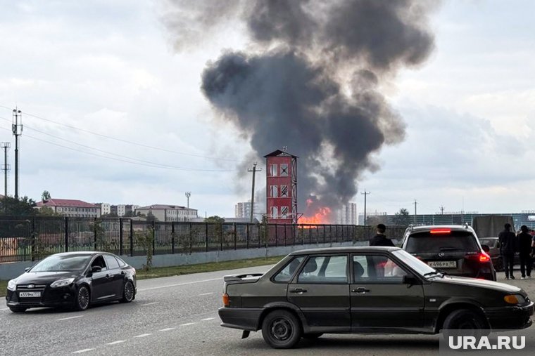 В городе Грозном прогремел взрыв на АЗС «Лидер», пламя охватило 900 квадратных метров, МЧС удалось ликвидировать возгорание