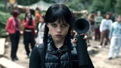 Вторая часть второго сезона сериала «Уэнсдей» (Wednesday) выходит 3 сентября 2025 года