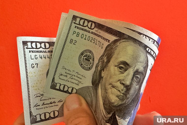 Через компанию в ОАЭ проходит порядка 50 миллионов долларов в месяц