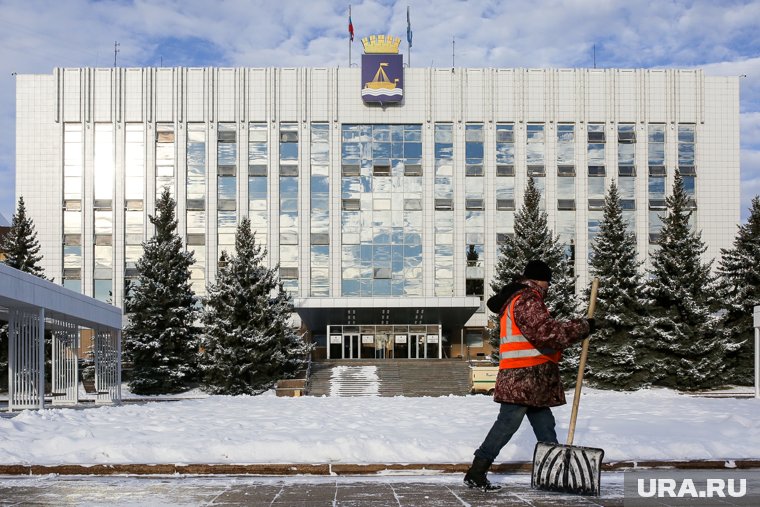 Глава управы раскритиковал в том числе и качество уборки снега 