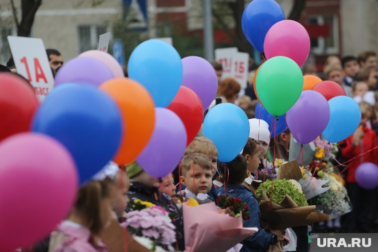 В Москве торжественная линейка для первоклассников пройдет на улице