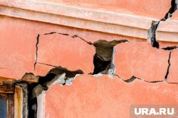 Трещина стала причиной эвакуации более 100 человек в Астрахани (архивное фото)