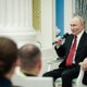 Путин встретил День России в кругу новой элиты 