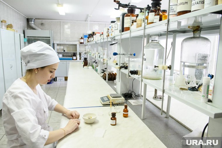 Власти поддержат производителей полного цикла лекарств