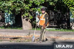 Меньше всего претендентов приходится на каждую вакансию дворника