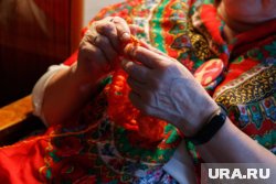 Молодежь стала чаще вязать или вышивать