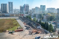 На стадионе «Юность» завершаются кровельные работы и отделка фасада (архивное фото)