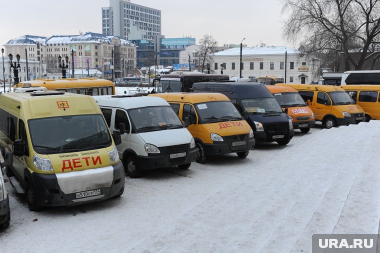 На покупку автобуса денег добавил местный предприниматель