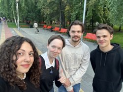 Парни из Франции прогулялись по Кургану