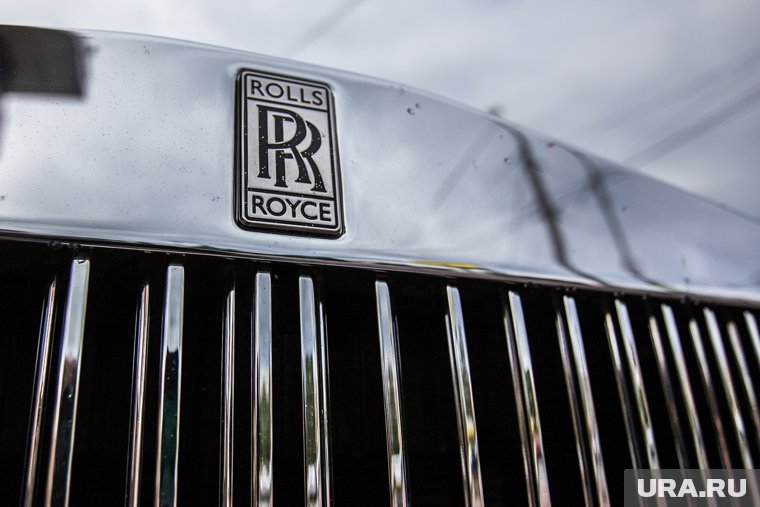Неизвестно, являются ли эти диски на Rolls-Royce оригиналом или копией