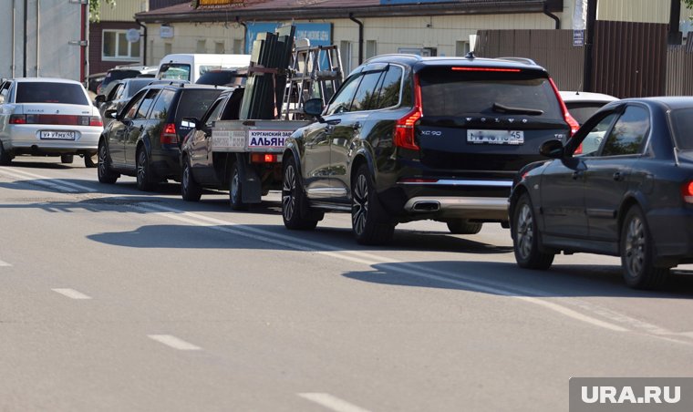 В Кургане открыли участок перекрытой дороги