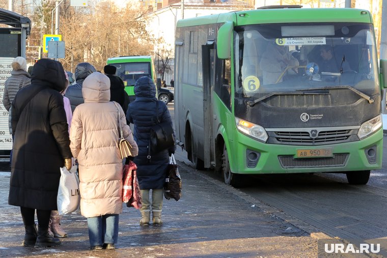 Водитель автобуса спровоцировал ДТП. в котором пострадали 10 человек