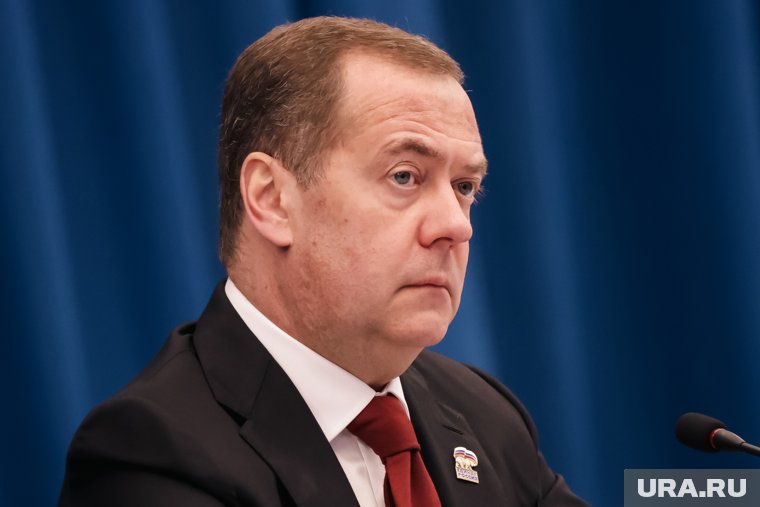 Медведев отверг угрозы лидеров ЕС в сторону России