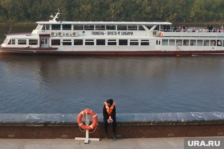 Теплоходы выходят на воду при благоприятной погоде