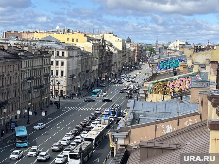 Основным преимуществом нововведения является улучшение доступности и безопасности пешеходных зон, а также упрощение работы коммунальных служб