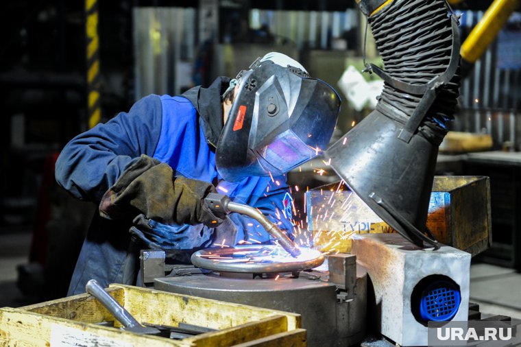 Спрос на электрогазосварщиков вырос на 149% 