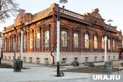 Искать выставку нужно в районе дома Буркова