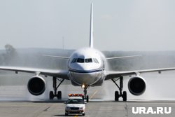 Самолет должен был вылететь в 23:10
