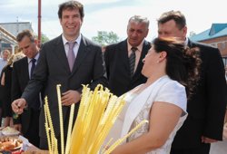 Иван Феклин (слева) отвечал за АПК области при нескольких губернаторах