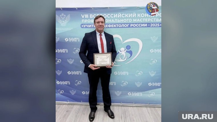 Учитель труда Юрий Сысенко