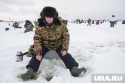 Рыбаки узнают, кто лучший, на соревнованиях по зимней рыбалке