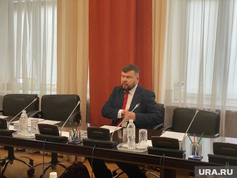 Депутат думы ХМАО Аминов будет работать на постоянной основе