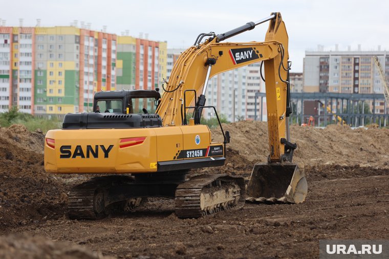 Тюменскому подрядчику выделили аванс, чтобы продолжить строительство дороги