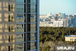 В среднем квартиры на вторичке продают по 105 тысяч рублей за квадрат 