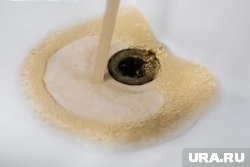 Собирают за грязную воду с жителей по всей стоимости чистой воды (архивный снимок)
