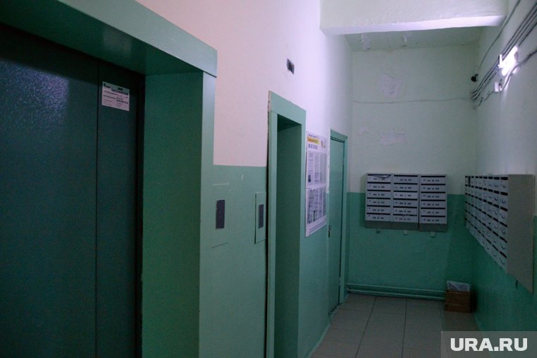 В доме, где при падении лифта пострадали шесть человек, ранее обнаружили нарушения градостроительных законов