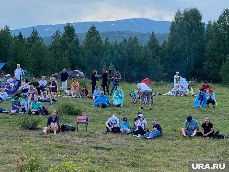 Фестивальную поляну у самого берега реки сдали в аренду частнику 