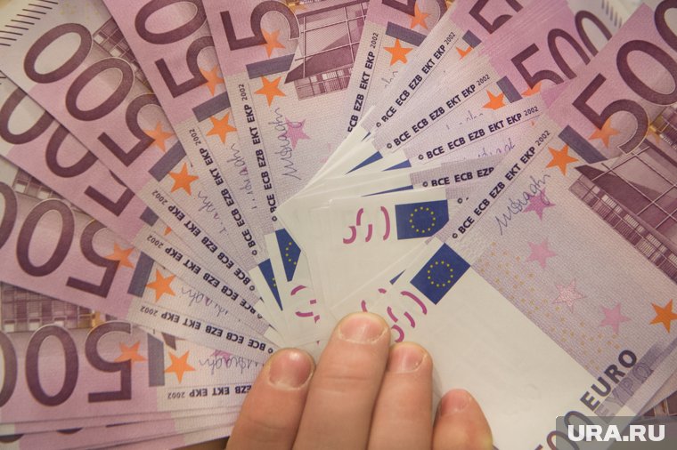 Евросоюз направит Украине 11 млрд евро из доходов по активам РФ