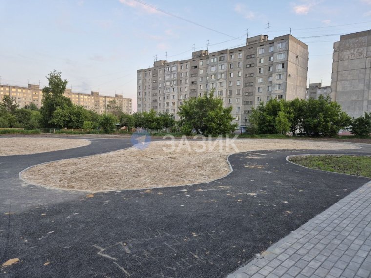 В седьмой школы в Заозерном появился новый сквер