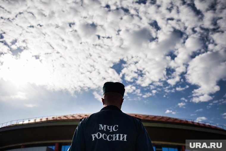 На месте ЧП работают сотрудники экстренных служб